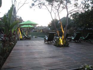 Tunjung Mas Bungalow Hotel Ubud  Exterior photo