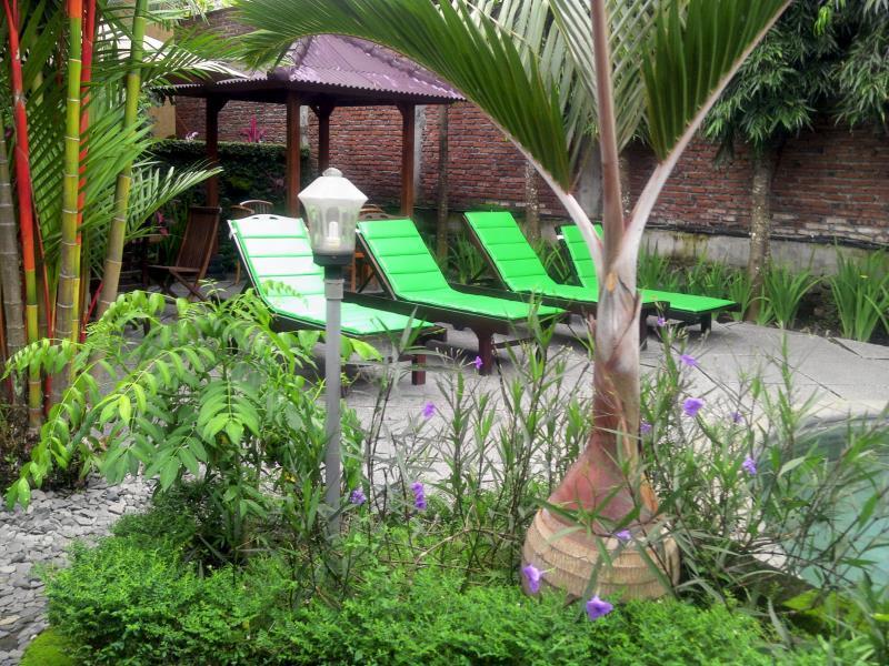 Tunjung Mas Bungalow Hotel Ubud  Exterior photo