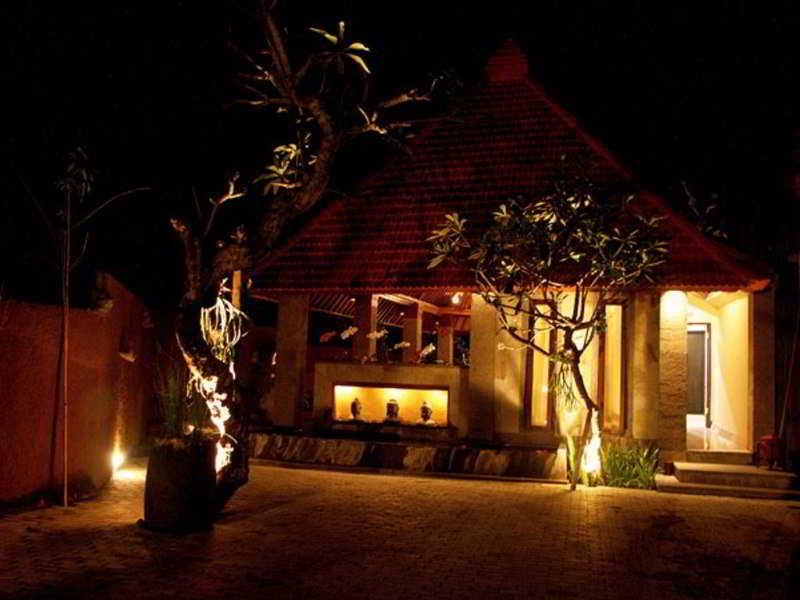 Tunjung Mas Bungalow Hotel Ubud  Exterior photo